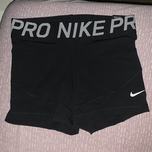 3" Nike Pros